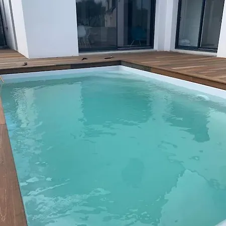 Au Pouliguen Avec Piscine Holiday home Le Pouliguen